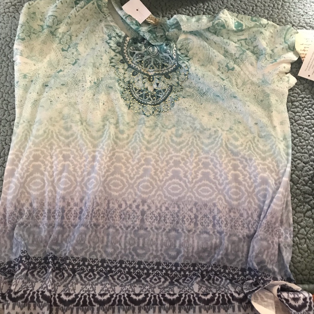 Short-sleeve shirt